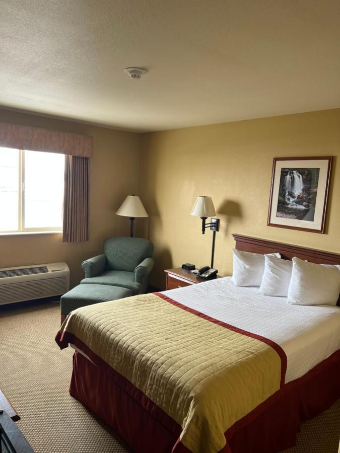 Pinedale Hotel & Suites Esterno foto